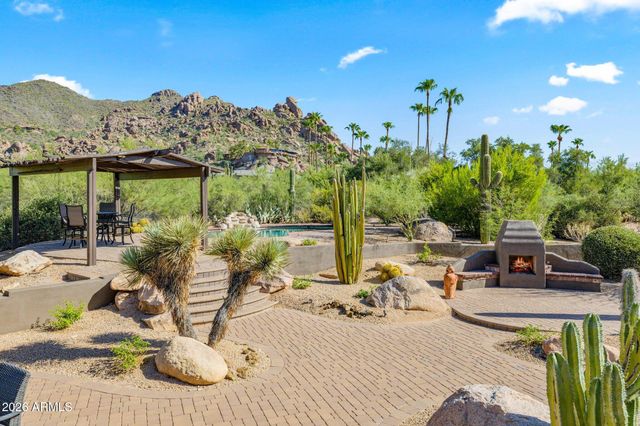 6832 E STAGECOACH Pass, Carefree, AZ 85377