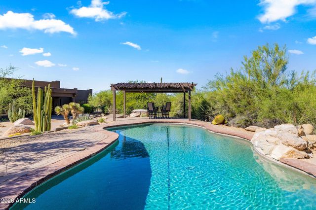 6832 E STAGECOACH Pass, Carefree, AZ 85377