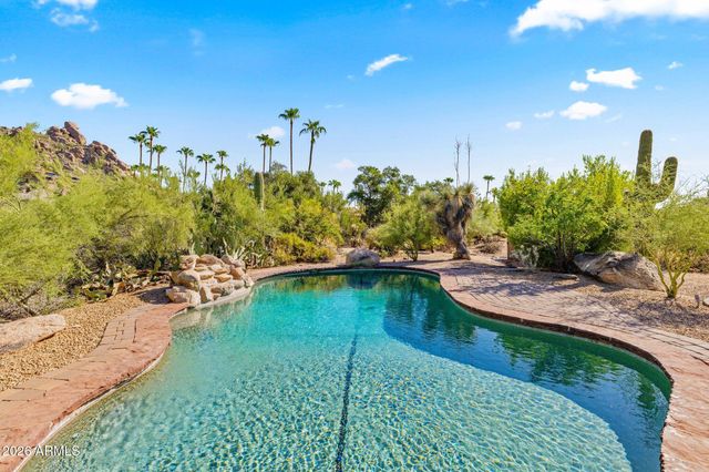 6832 E STAGECOACH Pass, Carefree, AZ 85377