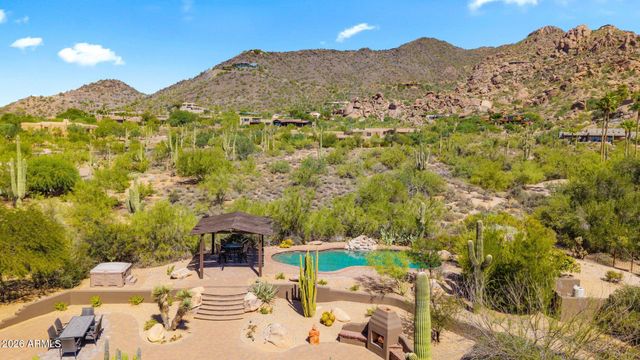 6832 E STAGECOACH Pass, Carefree, AZ 85377