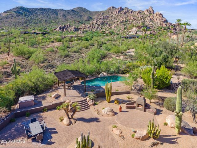 6832 E STAGECOACH Pass, Carefree, AZ 85377