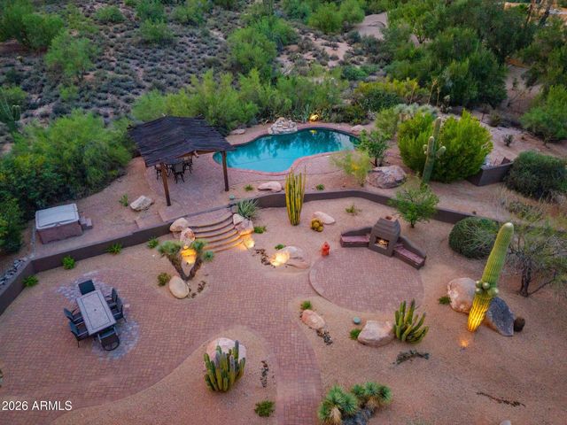 6832 E STAGECOACH Pass, Carefree, AZ 85377