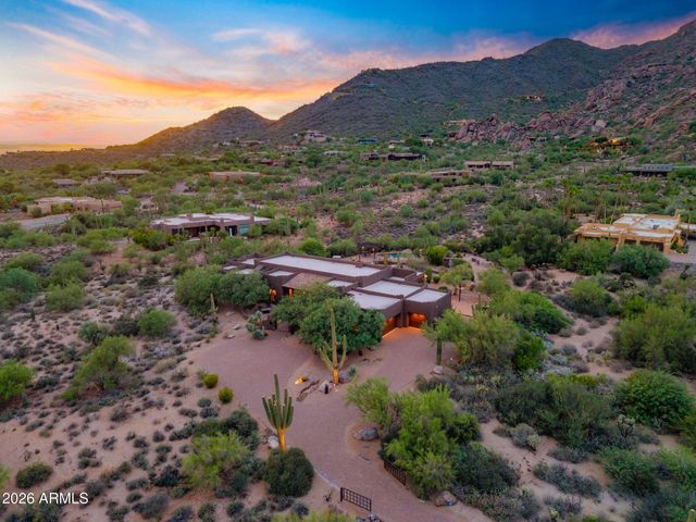 6832 E STAGECOACH Pass, Carefree, AZ 85377