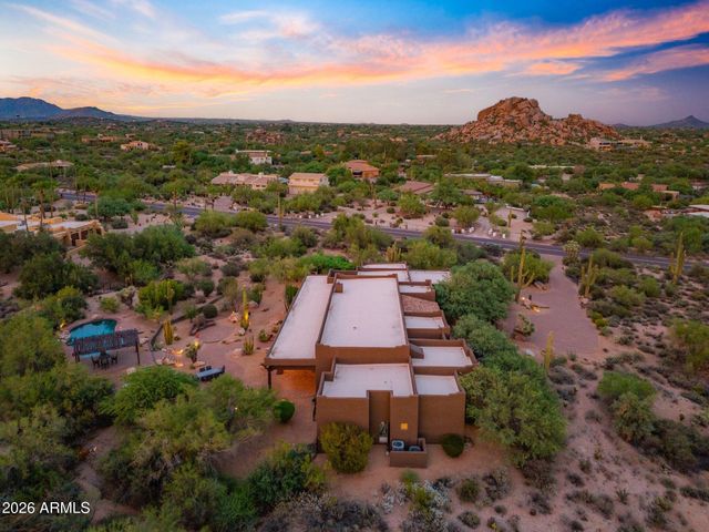 6832 E STAGECOACH Pass, Carefree, AZ 85377