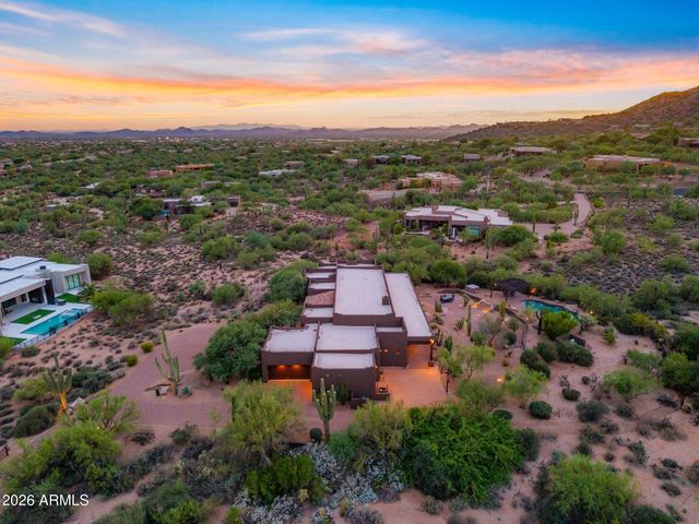 6832 E STAGECOACH Pass, Carefree, AZ 85377