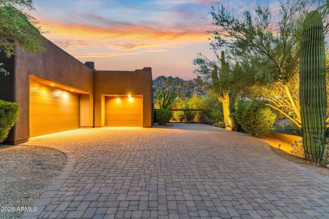 6832 E STAGECOACH Pass, Carefree, AZ 85377