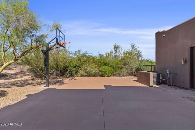 6832 E STAGECOACH Pass, Carefree, AZ 85377