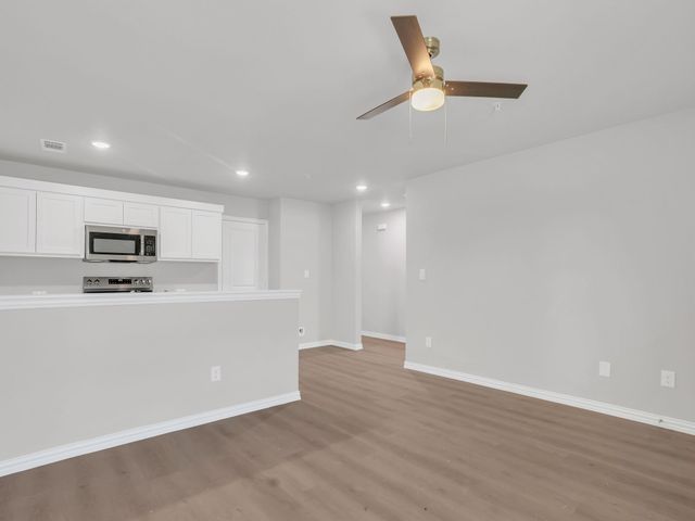 3001 Grey Wolf Circle 121, Denton, TX 76209