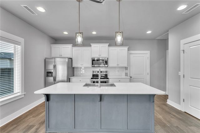 510 Salem Road, Fayetteville, AR 72704