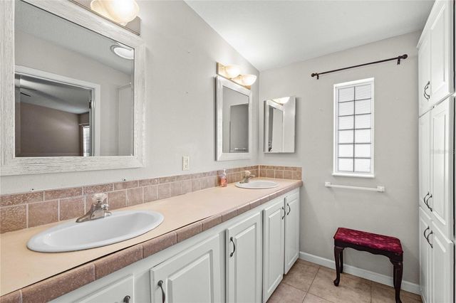 37536 GILL AVENUE, Zephyrhills, FL 33541