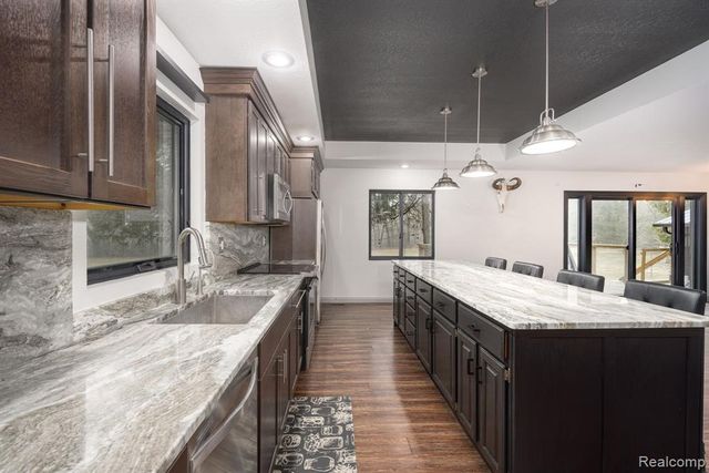 6803 Napoleon Road, Jackson, MI 49201