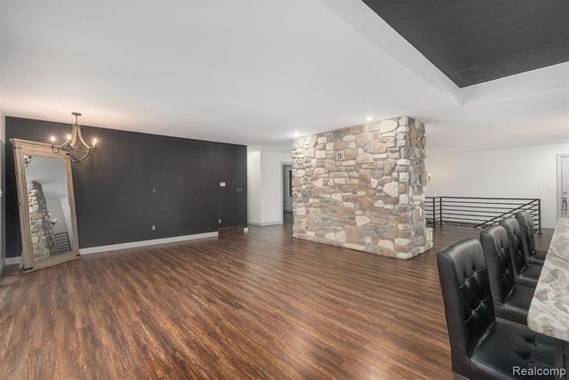 6803 Napoleon Road, Jackson, MI 49201