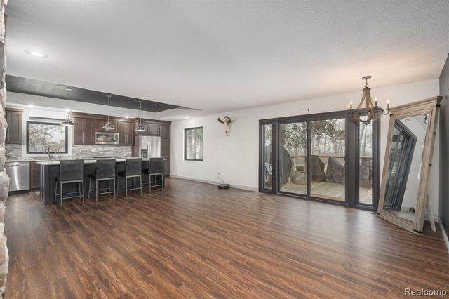 6803 Napoleon Road, Jackson, MI 49201