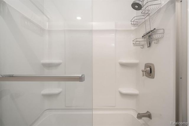 6803 Napoleon Road, Jackson, MI 49201