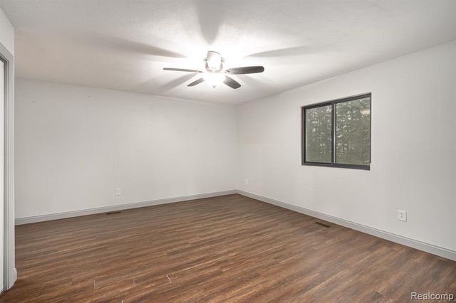 6803 Napoleon Road, Jackson, MI 49201