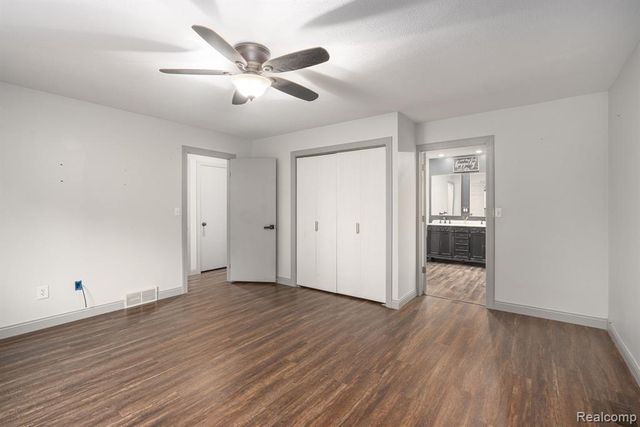 6803 Napoleon Road, Jackson, MI 49201