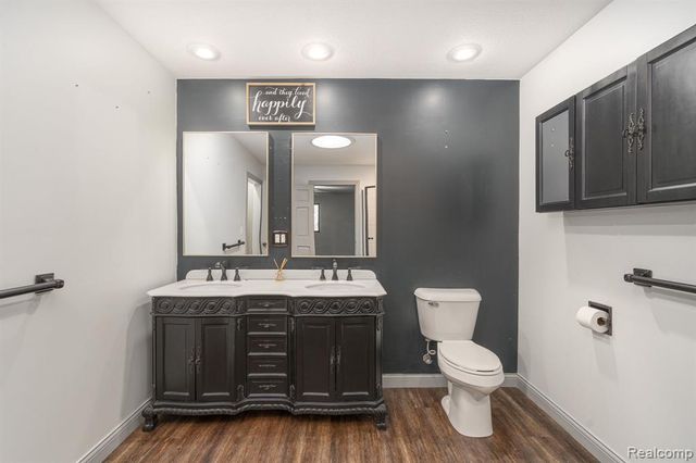 6803 Napoleon Road, Jackson, MI 49201