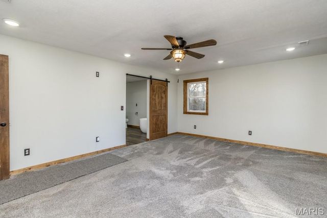 27327 HARRILL Lane, Lebanon, MO 65536