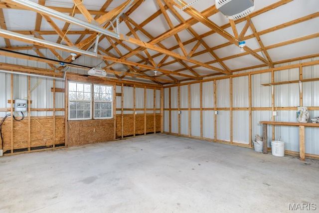 27327 HARRILL Lane, Lebanon, MO 65536