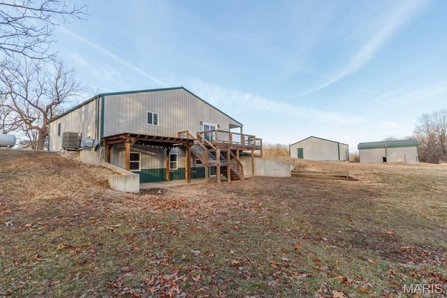 27327 HARRILL Lane, Lebanon, MO 65536