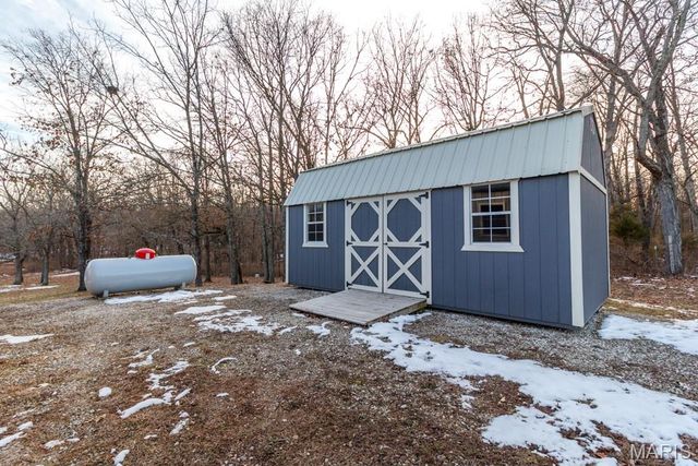 27327 HARRILL Lane, Lebanon, MO 65536