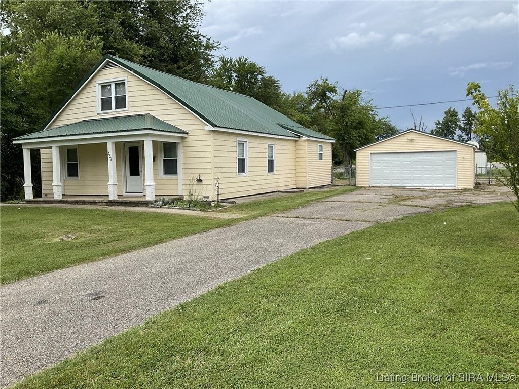 332 W Lagrange Road, Hanover, IN 47243