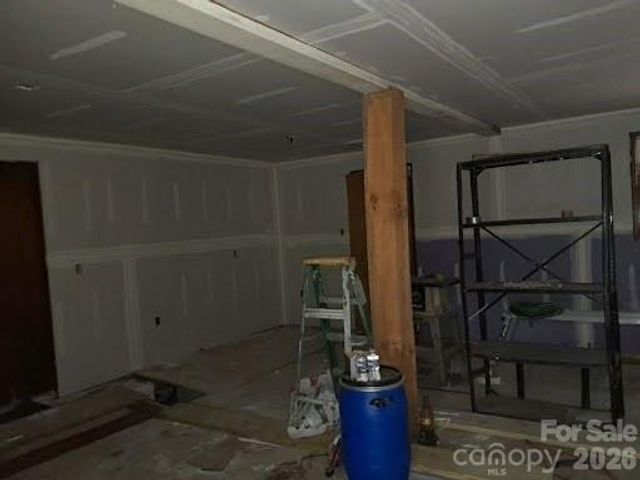 617 Barkers Creek Road, Whittier, NC 28789