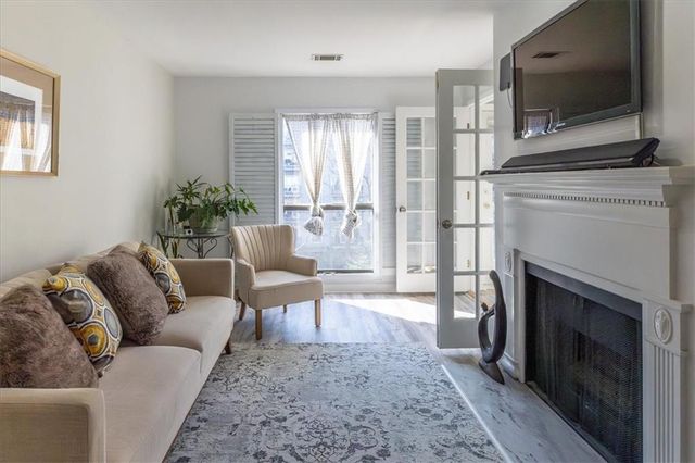 3203 Lenox NE Road 24, Atlanta, GA 30324