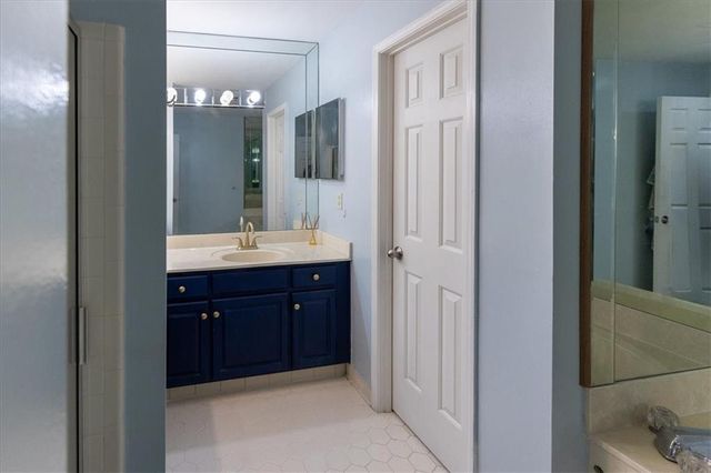 3203 Lenox NE Road 24, Atlanta, GA 30324