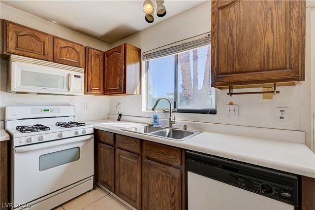 1859 Winterwood Boulevard, Las Vegas, NV 89142