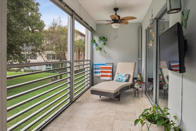 2202 Lucaya Bend L2, Coconut Creek, FL 33066