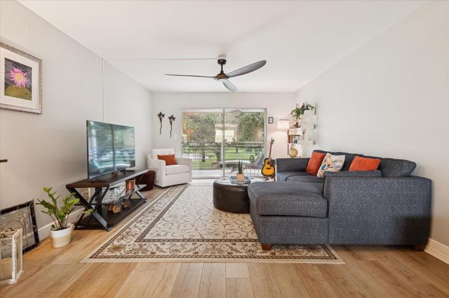 2202 Lucaya Bend L2, Coconut Creek, FL 33066