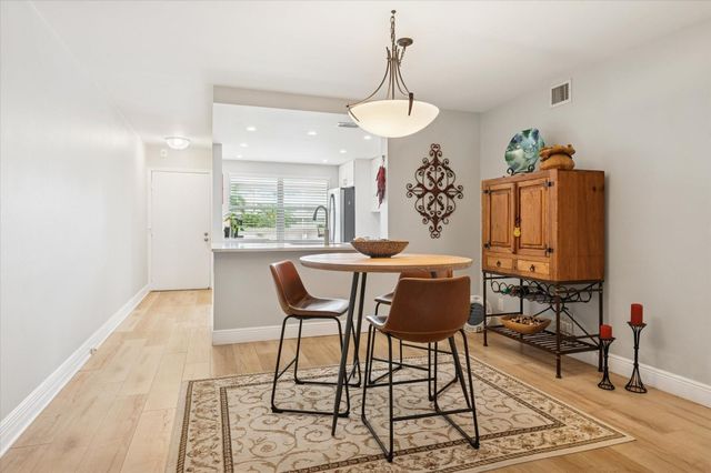 2202 Lucaya Bend L2, Coconut Creek, FL 33066