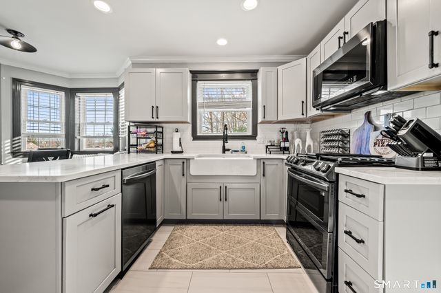 37 Kenmore Avenue, Waterbury, CT 06708