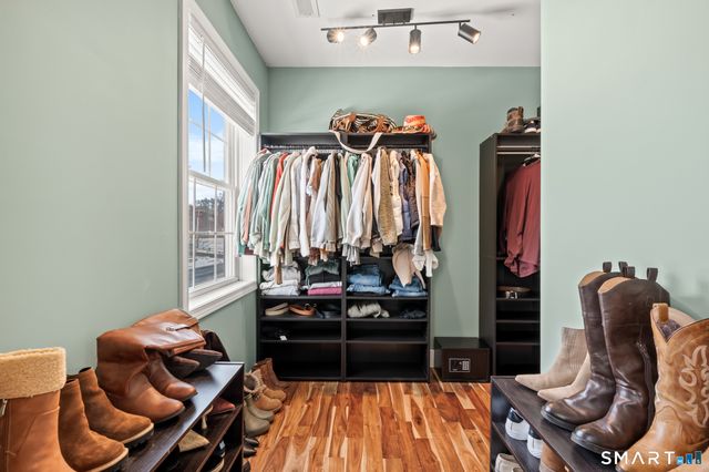 37 Kenmore Avenue, Waterbury, CT 06708