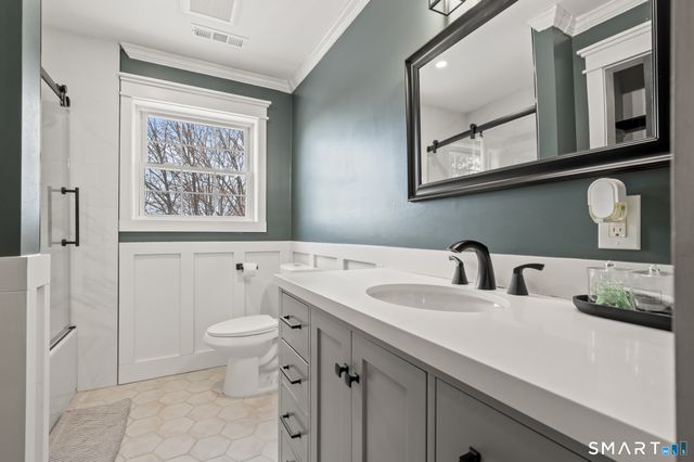 37 Kenmore Avenue, Waterbury, CT 06708