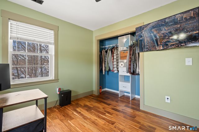 37 Kenmore Avenue, Waterbury, CT 06708