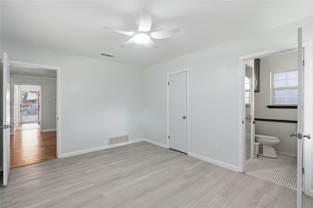 837 Springdale Road, Bedford, TX 76021
