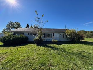 14895 Gar Highway, Chardon, OH 44024