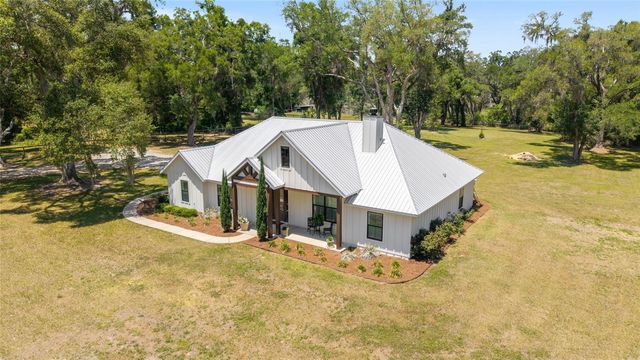 21561 SE 30 STREET, Williston, FL 32696