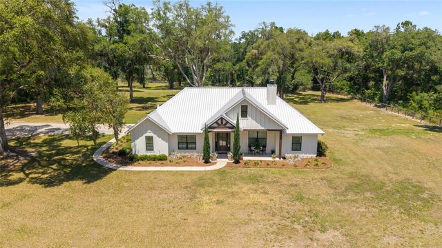 21561 SE 30 STREET, Williston, FL 32696
