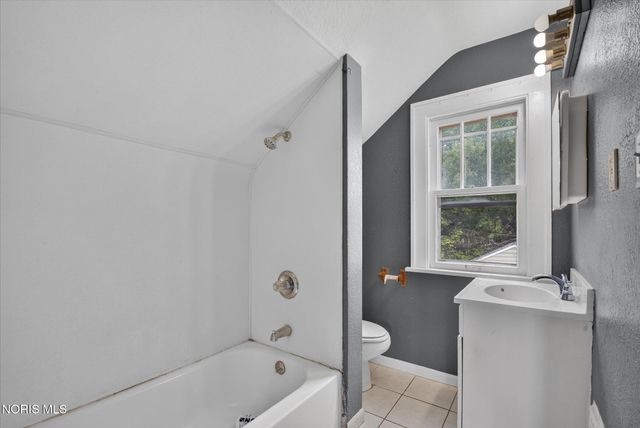 1728 Loxley Road, Toledo, OH 43613