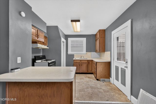 1728 Loxley Road, Toledo, OH 43613