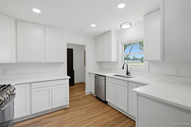 4655 Denton Road, Canton, MI 48188