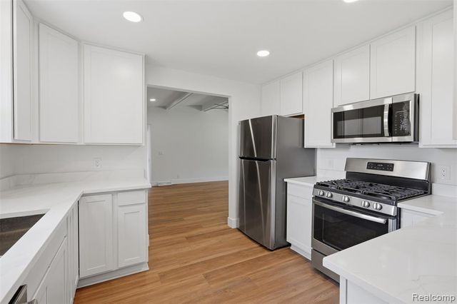 4655 Denton Road, Canton, MI 48188