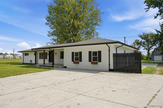 4655 Denton Road, Canton, MI 48188