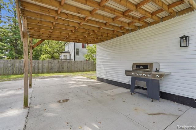 4655 Denton Road, Canton, MI 48188