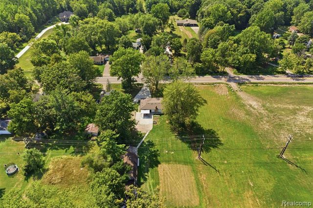 4655 Denton Road, Canton, MI 48188