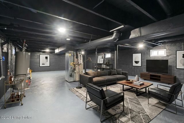 4202 S Brook St, Louisville, KY 40214