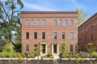 308 NW 5th Street, Bentonville, AR 72712